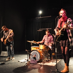 Juju Vagabond et les Troubadours